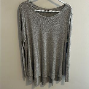 Philosophy Scoop Neck Thin Sweater. Size Large